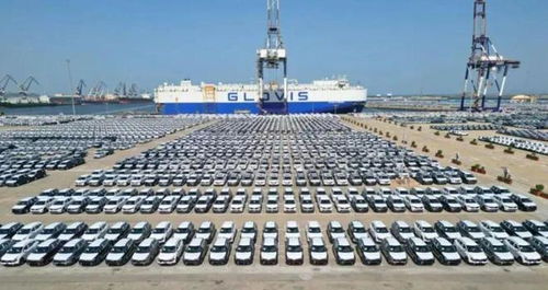 電動化浪潮下，傳統車企的集體焦慮與生存之戰